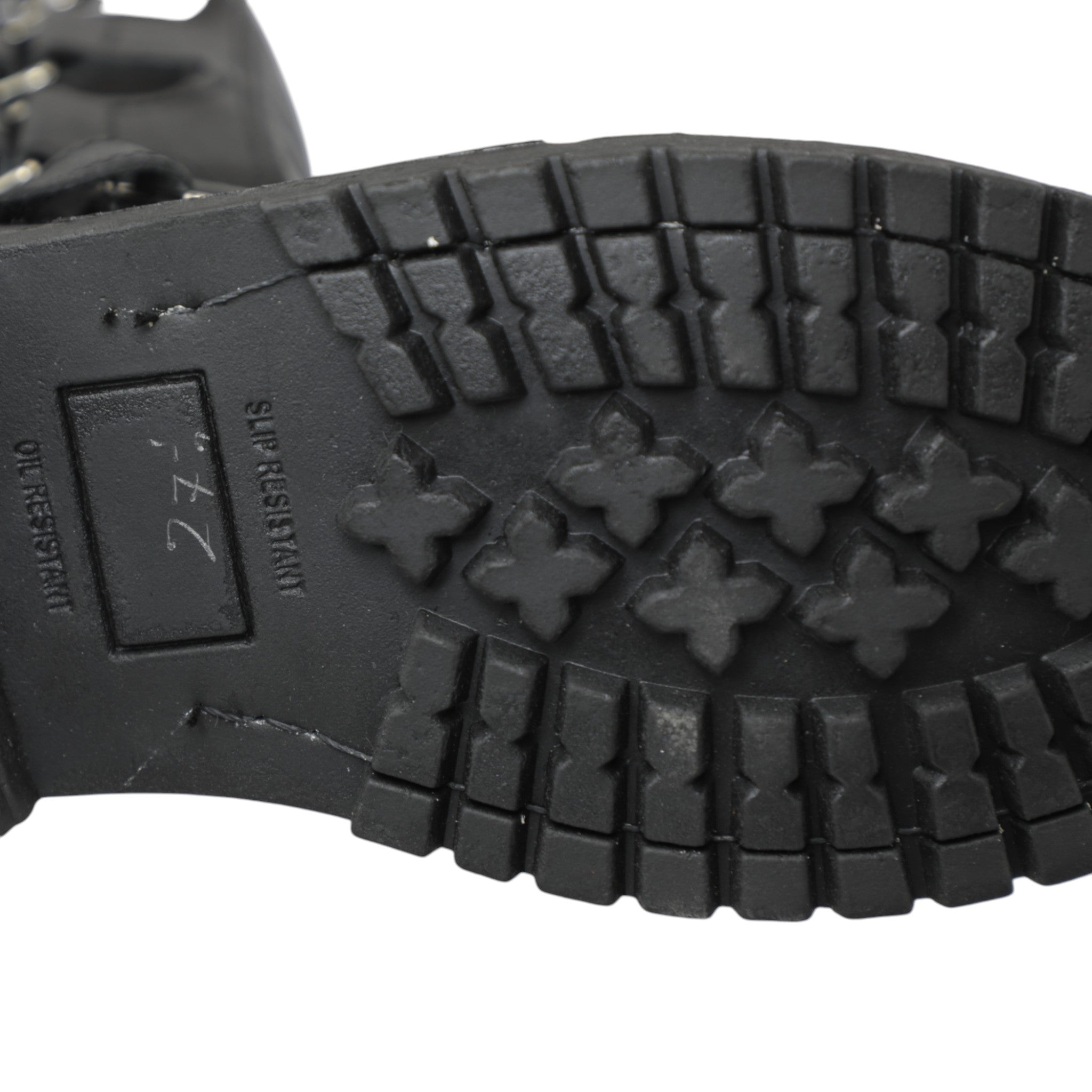 Detalle de suela antiderrapante – botas para moto V-2.0 con agarre en asfalto, tierra o lluvia, perfectas para cualquier terreno