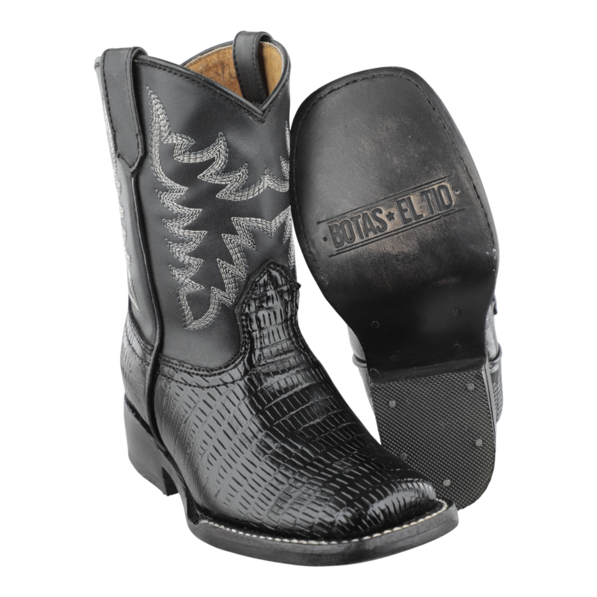 Botas western para niño en color negro con tubo bordado estilo clásico