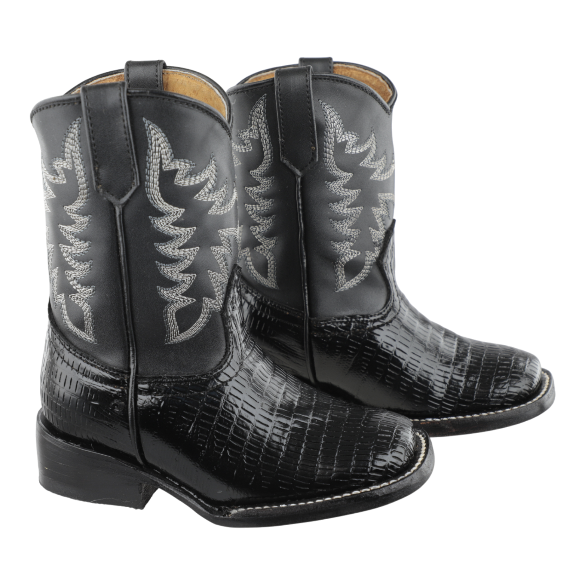 Detalle de textura armadillo en botas vaqueras niño color negro