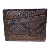Cartera vaquera de piel de pitón original color café con textura exótica y acabado artesanal